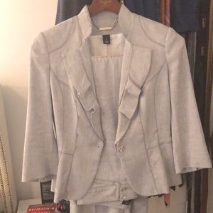 White House Black Market Women’s suit